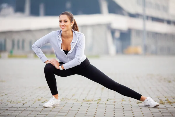 Fitness. Woman Doing Workout Exercise On Street — Stock Photo, Image