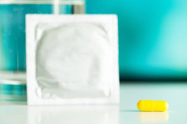 Kapsüller cinsel sağlık için Tıbbi potens hapları.