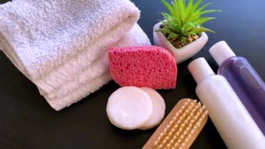 Duş malzemeleri. Spa tedavisi kompozisyon kozmetik ürünleri.