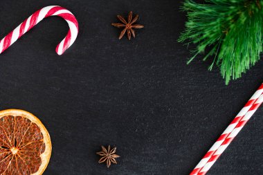 Yılbaşı süslemeleri ve metin için yeri olan yeni yıl arkaplanı