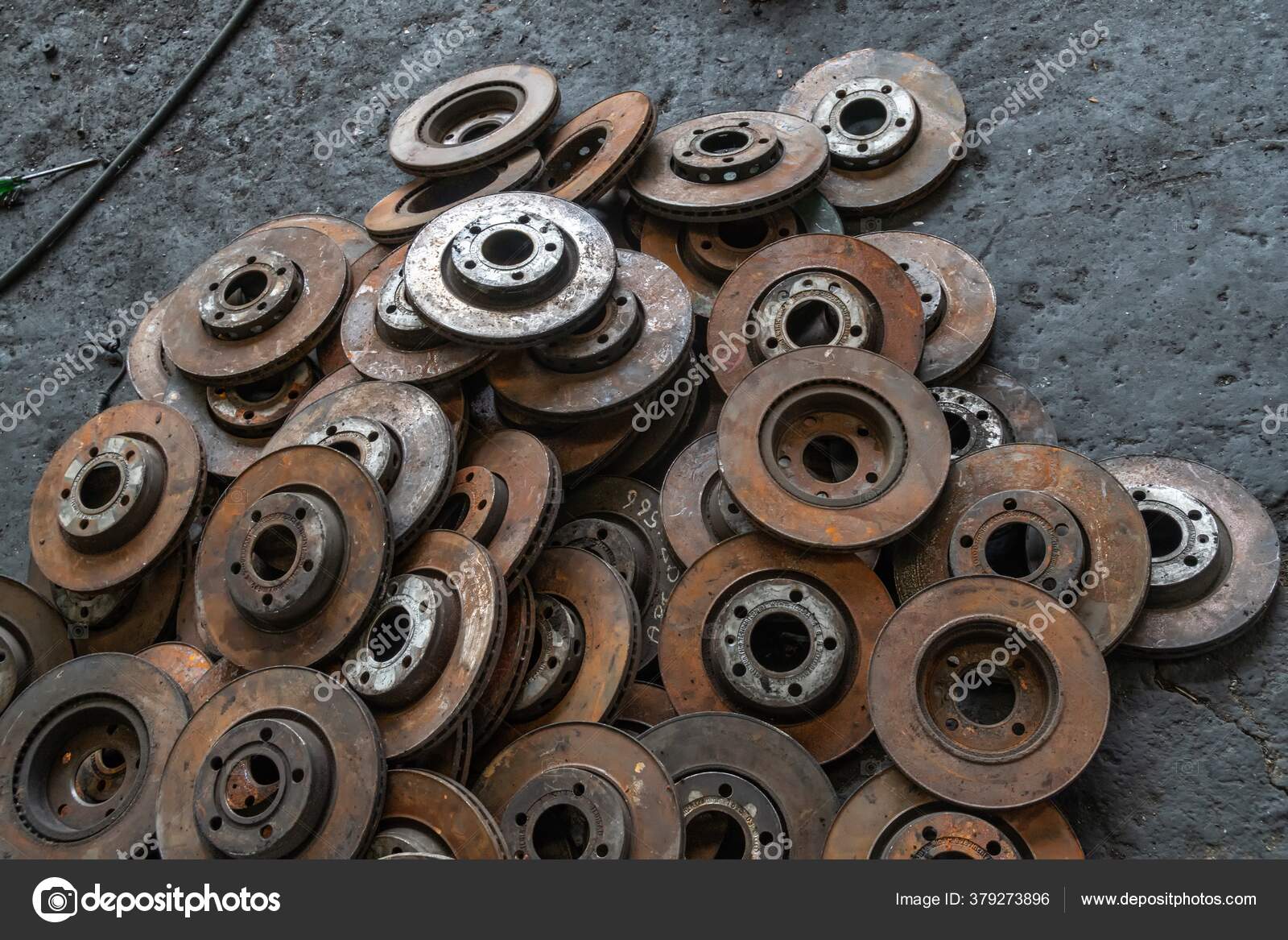 Used Brake Rotor Car Part Junkyard Scrapyard Recycling — Stock Photo © ToRyUK 379273896