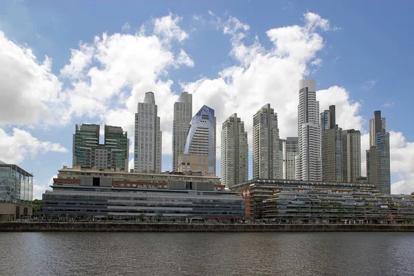 Novos Edifícios Residenciais Armazéns Reciclados Feitos Casas Elegantes Puerto Madero — Fotografia de Stock