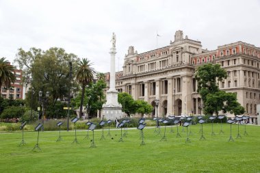 Buenos Aires, Arjantin Lavalle Meydanı. Juan Lavalle ve Anayasa Mahkemesi Adalet Sarayı site sütunu