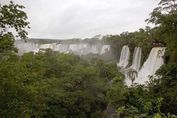 Chutes d'Iguazu vue du côté argentin — Photo