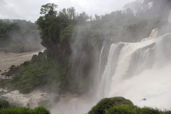 Cataratas do Iguaçu no lado argentino — Fotografia de Stock