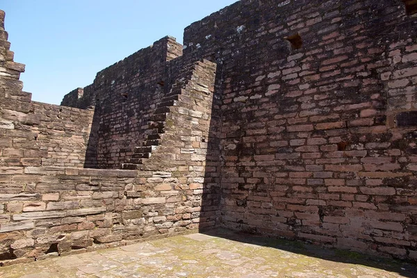 Ruínas de Jesus de Tavarangue localizadas em Itapua, Paraguai — Fotografia de Stock