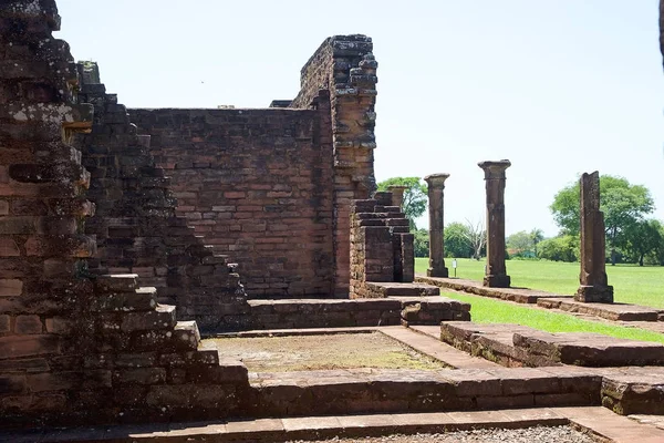 Ruinas de Jesús de Tavarangue localizadas en Itapua, Paraguay — Foto de Stock