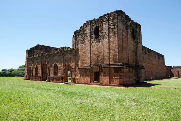 Ruinas de Jesús de Tavarangue localizadas en Itapua, Paraguay — Foto de Stock