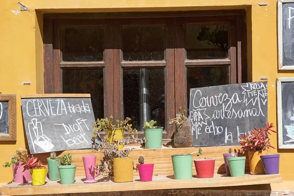 Пиво для продажи в деревне Укия, провинция Жужуй, Аргентина — стоковое фото