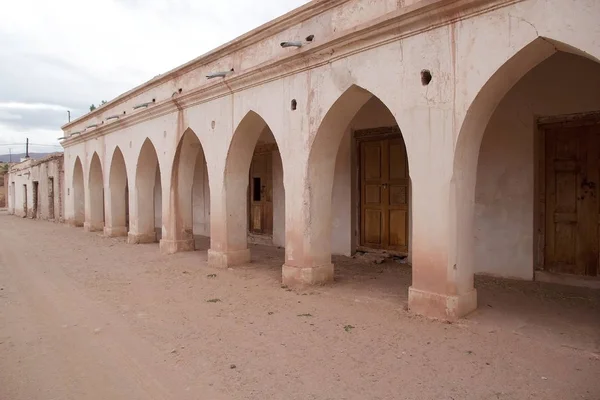 Pueblo de La Poma a lo largo del Valle del Calchaqui, Argentina —  Fotos de Stock