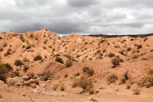 Los Colorados, разноцветные ванны в Jujuy Province, Аргентина — стоковое фото