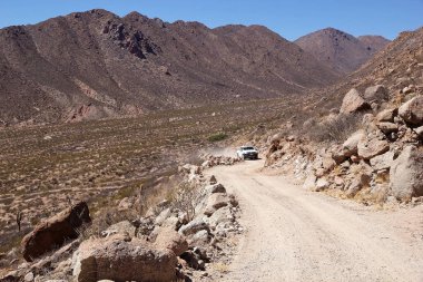 Angastaco, Arjantin yolu boyunca araba