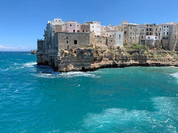 Polignano Mare Apulia Itálie Město Jižní Itálii Jaderském Moři Místní — Stock fotografie