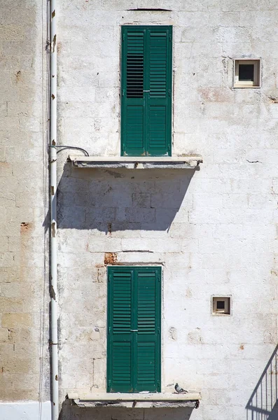 Λεπτομέρειες Ενός Κτιρίου Στον Προμαχώνα Του Αγίου Στεφάνου Στο Polignano — Φωτογραφία Αρχείου