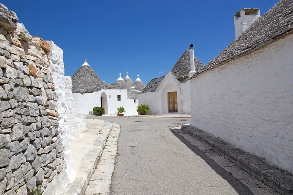 Trullo Por Calle Alberobello Apulia Italia Alberobello Una Pequeña Ciudad — Foto de Stock