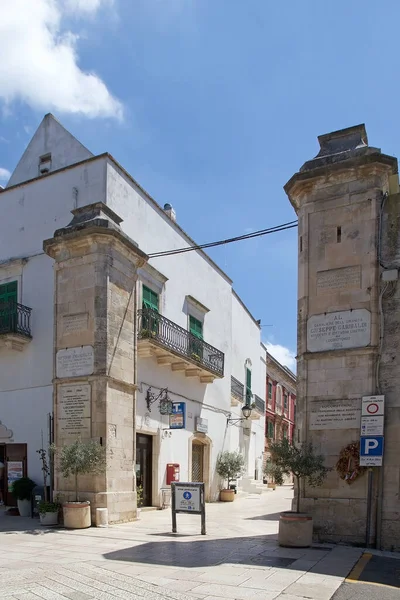 Locorotondo Deur Het Centrum Apulië Italië Locorotondo Ligt Het Zuidoosten — Stockfoto