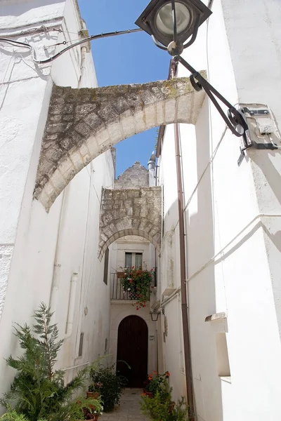 Locorotondo Ulice Centru Apulia Itálie Locorotondo Nachází Jihovýchodní Murgii Hluboko — Stock fotografie