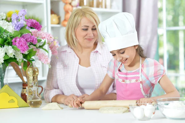 Cute Girl White Hat Her Mother Making Dough Kitchen Home — Stock Photo, Image