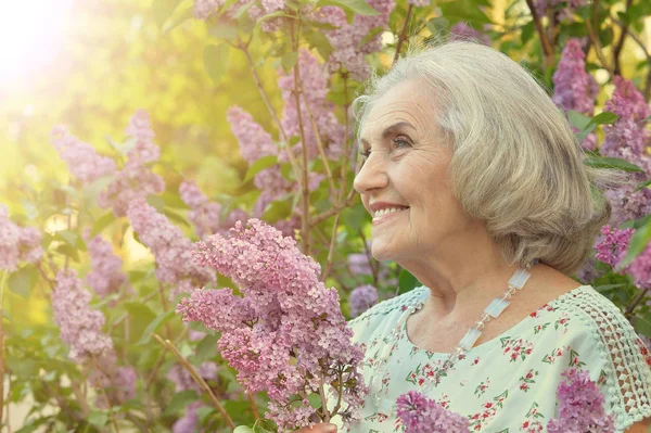 Portrait Beautiful Senior Woman Summer Park — Stock Photo, Image