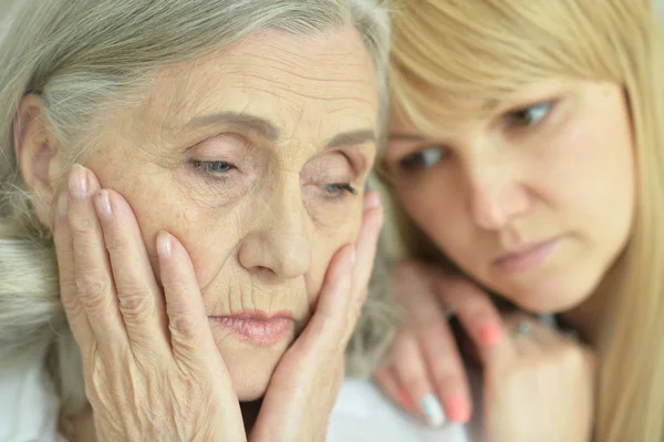 Portrait Sad Senior Woman Adult Daughter — Stock Photo, Image