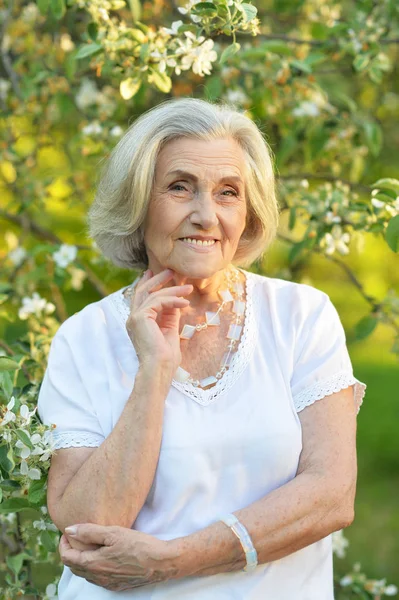 Portrait Beautiful Senior Woman Summer Park — Stock Photo, Image