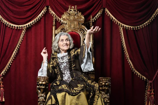 Beautiful Senior Woman Queen Throne — Stock Photo, Image