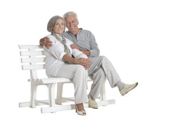 Volledige Lengte Portret Van Senior Paar Poseren Geïsoleerd Witte Achtergrond — Stockfoto