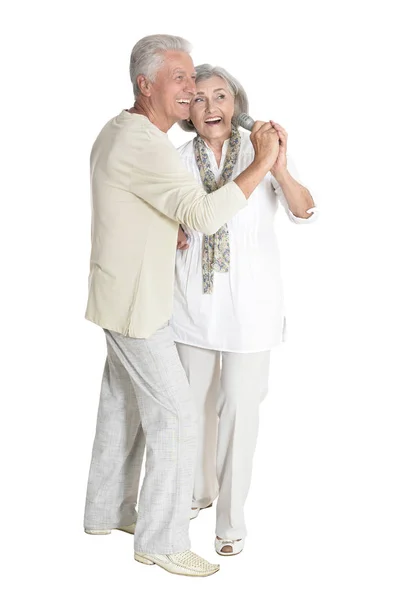 Portrait Couple Personnes Âgées Chantant Isolé Sur Fond Blanc Pleine — Photo