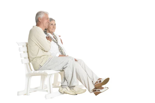 Portrait Couple Personnes Âgées Assis Sur Banc Isolé Sur Fond — Photo