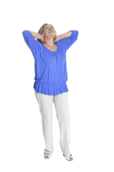 Ganzkörperporträt Der Schönen Seniorin Blauer Bluse Posiert Isoliert Auf Weißem — Stockfoto