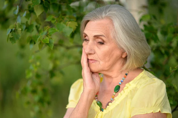 Portrait Beautiful Sad Senior Woman Summer Park — Stock Photo, Image