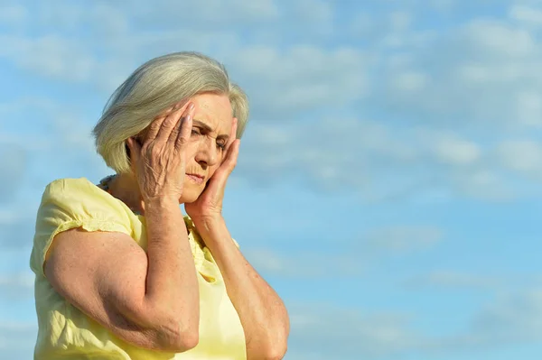 Sad Elderly Woman Headache Blue Sky — Stock Photo, Image