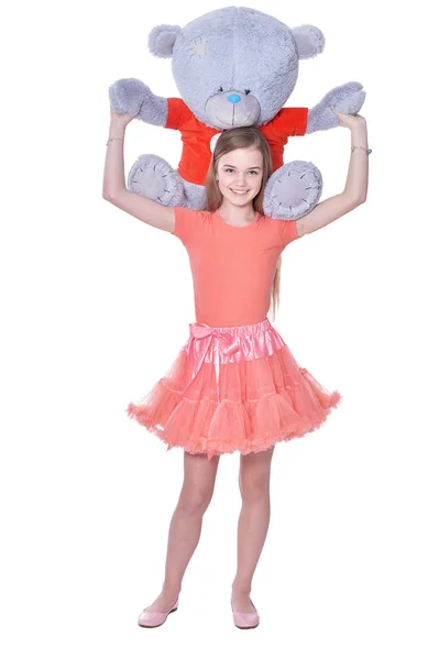 Menina Feliz Com Brinquedo Urso Posando Isolado Fundo Branco — Fotografia de Stock