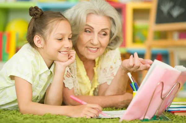 Grandmother Cute Little Girl Doing Homework Together — Stock Photo, Image