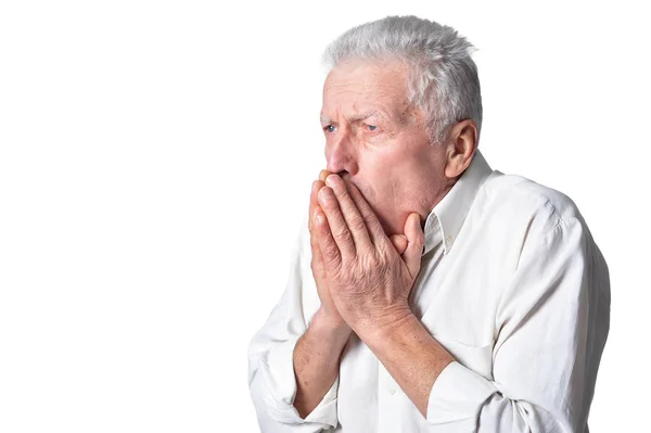 Triste Homem Sênior Roupas Casuais Posando Isolado Fundo Branco — Fotografia de Stock