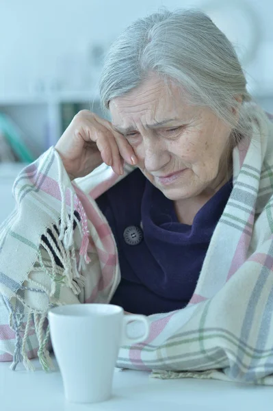 Portrait Une Vieille Femme Triste Pleurant — Photo