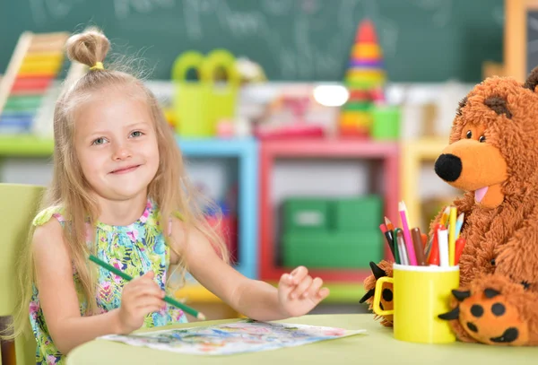 Carino Bambina Disegno Tavolo — Foto Stock