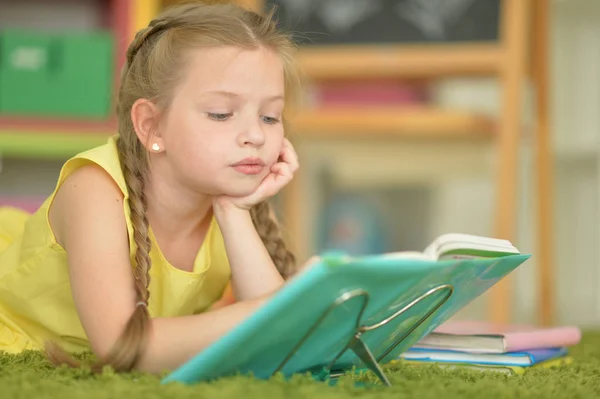 Carino Studentessa Felice Che Studia Casa — Foto Stock