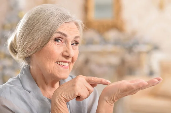 Close Portrait Beautiful Senior Woman Pointing Her Palm — Stock Photo, Image