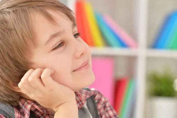 Schattig jongetje — Stockfoto