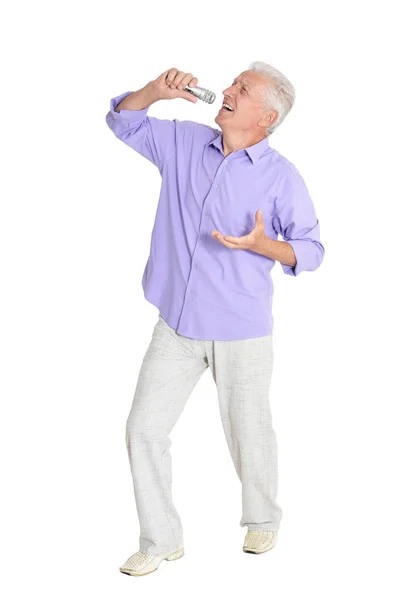 Retrato Del Hombre Mayor Cantando Karaoke Aislado Sobre Fondo Blanco —  Fotos de Stock