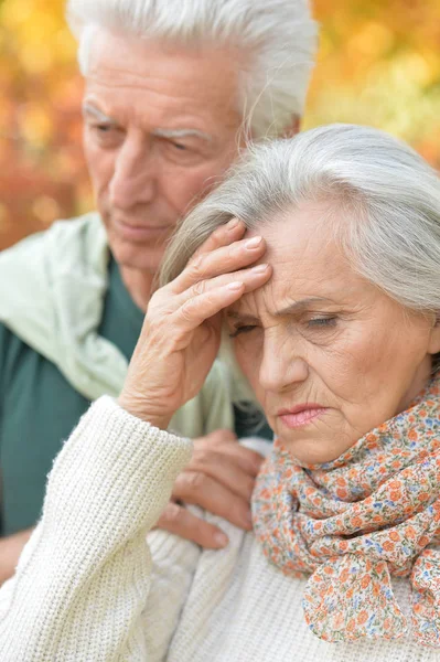 Sad Senior Couple Autumn Park — Stock Photo, Image