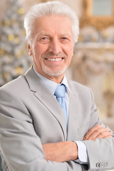 Portrait Senior Businessman Posing Blurred Festive Background — Stock Photo, Image