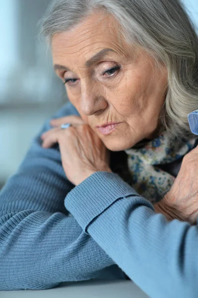 Ritratto Ravvicinato Donna Anziana Stanca — Foto Stock