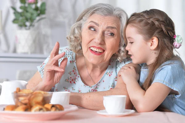 Old Woman Young Girl Drinking Tea — Stock Photo, Image