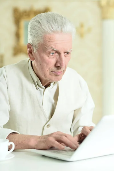 Close Portrait Thoughtful Senior Man Using Laptop Home — Stock Photo, Image