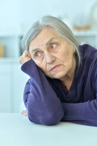 Detailní Záběr Portrét Unavený Starší Ženy — Stock fotografie
