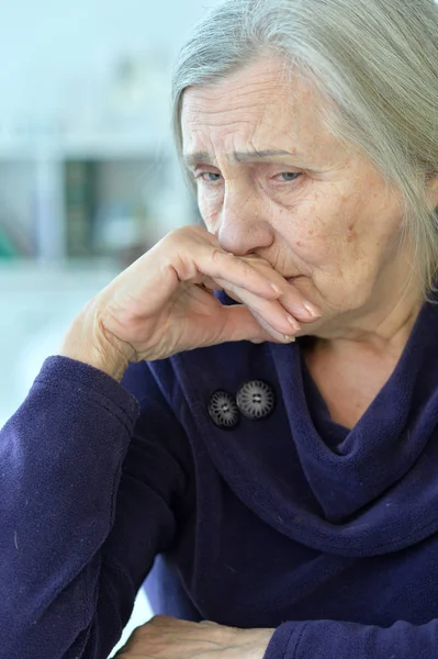 Ritratto Ravvicinato Donna Anziana Stanca — Foto Stock