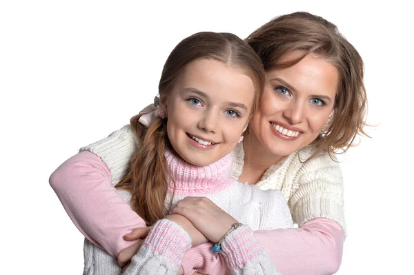 幸福的母亲和女儿被隔绝在白色背景上的肖像 — 图库照片