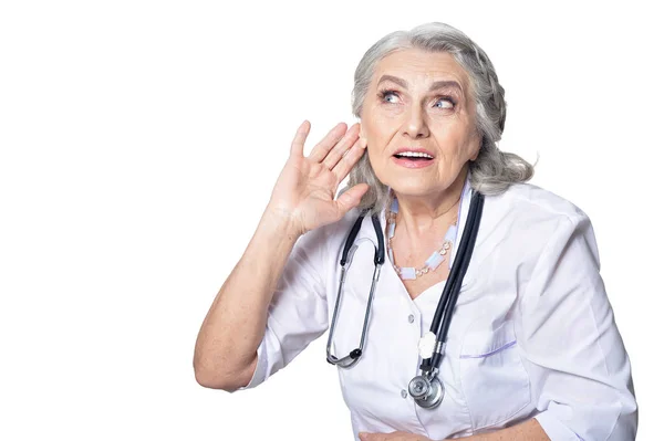 Retrato Una Hermosa Doctora Senior Posando Sobre Fondo Blanco — Foto de Stock